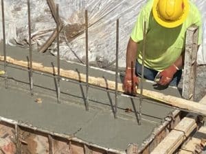 commercial concrete construction contractor